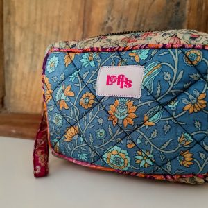 Toilettas re-used saree XS Ria